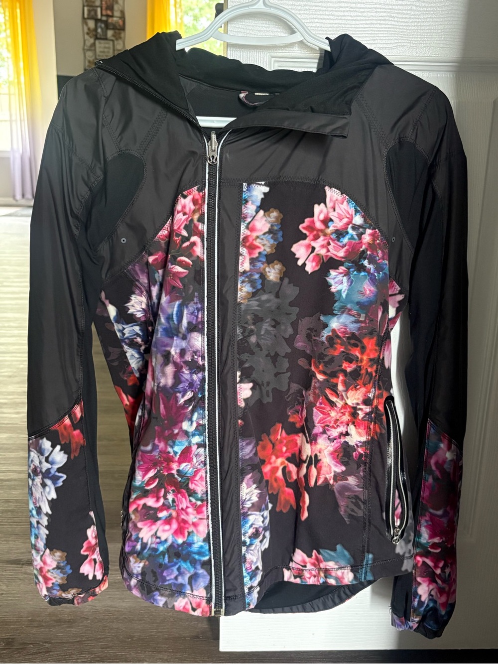 Lululemon Get Up and Glow Reflective Jacket